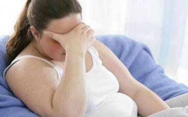 睡覺不關燈有哪些危害？失眠、變胖、患癌風險高！