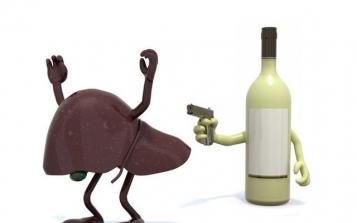 乙肝還常年飲酒，63歲男子終成肝癌！預(yù)防肝癌需要注意啥？