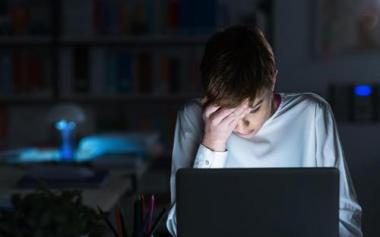 熬夜擾亂人體DNA修復(fù)機制誘發(fā)癌癥，遠離“春困”記住六點